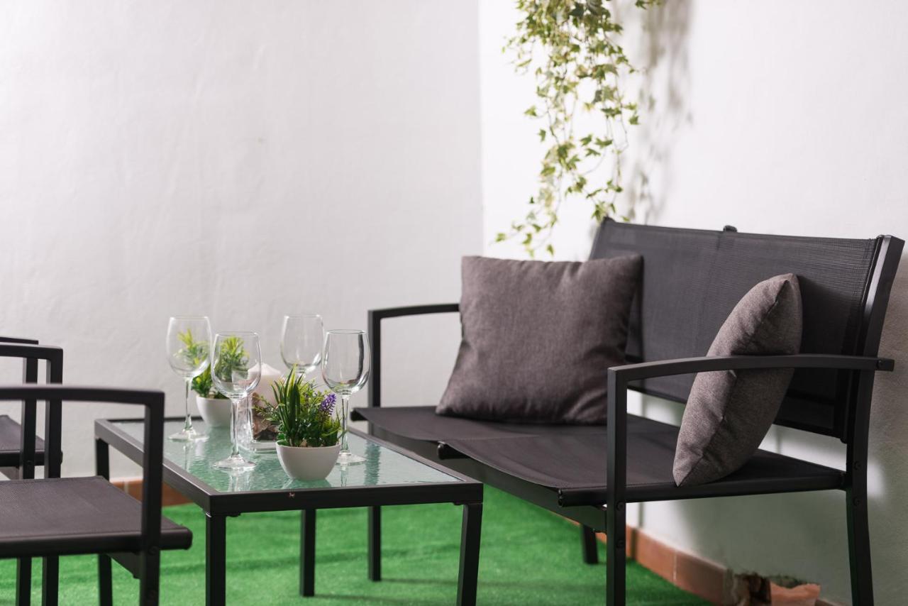 Cozy 3 Bed Apartment In The Heart Of อาลิกันเต ภายนอก รูปภาพ