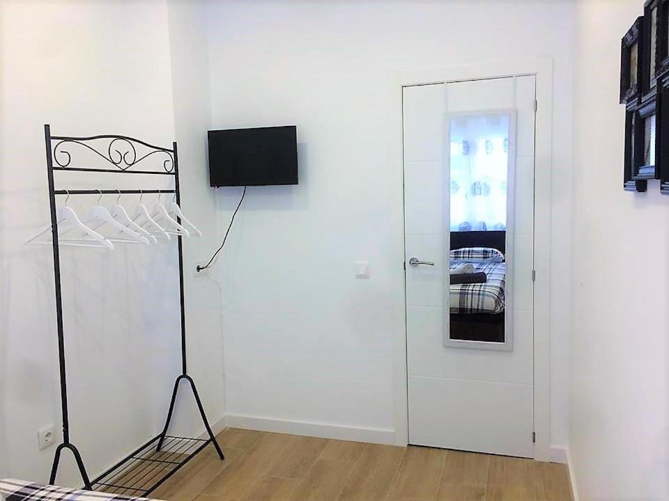 Cozy 3 Bed Apartment In The Heart Of อาลิกันเต ภายนอก รูปภาพ